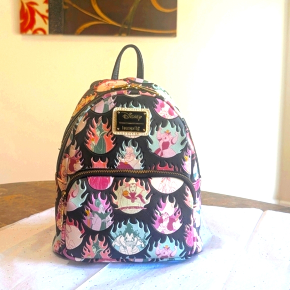 🖤Loungefly Villains Mini Backpack - Multicolor